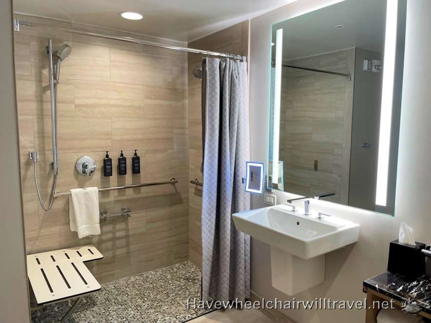 Sheraton Wild Horse Pass - accessible Phoenix Arizona - Have Wheelchair Will Travel