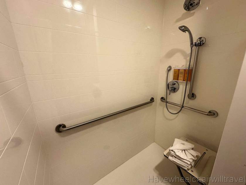 Clementine Hotel & Suites Anaheim - hotel review - Have Wheelchair Will Travel