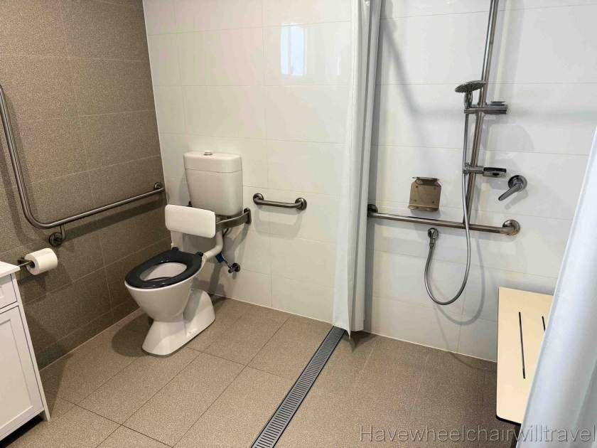 Lake Mac Holiday Park - accessible safari ten - Have Wheelchair Will Travel 