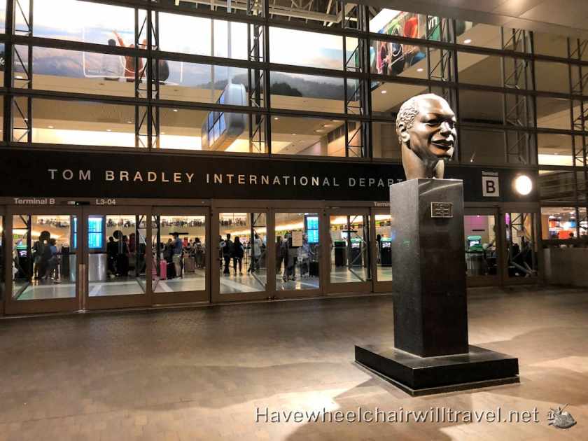 Los Angeles Airport - accessibility Tom Bradley Terminal