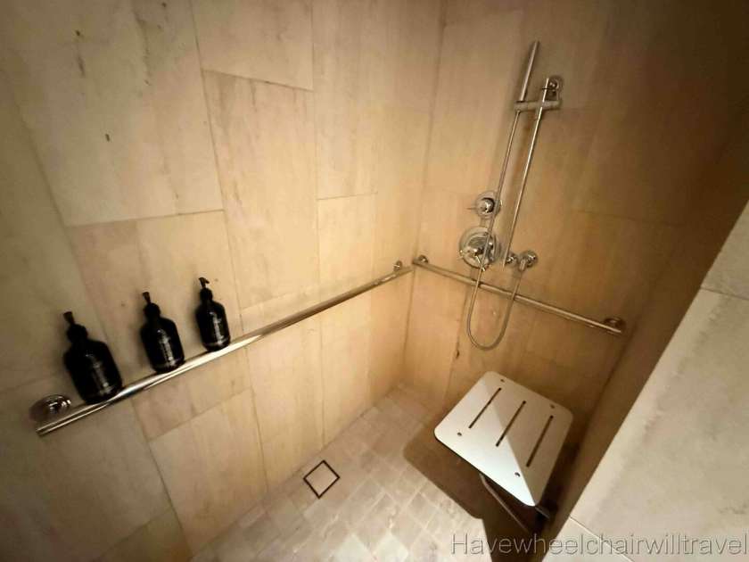 Qantas Business Class Lounge LAX review - Have Wheelchair Will Travel