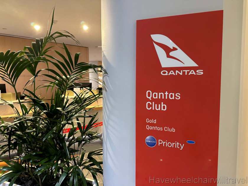 Qantas Club lounge Melbourne Domestic Airport review - Have Wheelchair Will Travel 
