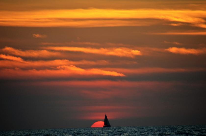 Sunset Mindil Beach - accessible Northern Territory - Have Wheelchair Will Travel