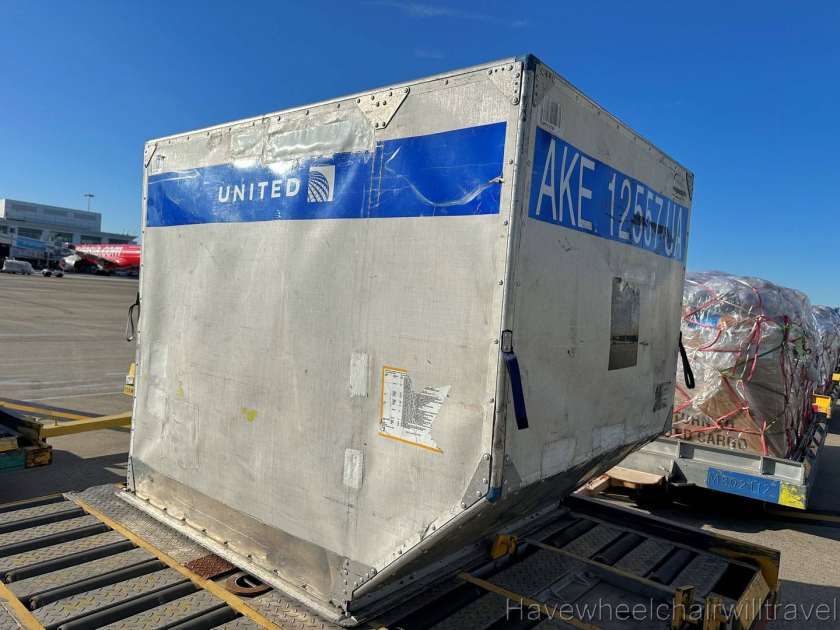 Air travel for wheelchair users explained - United Airlines - Have Wheelchair Will Travel