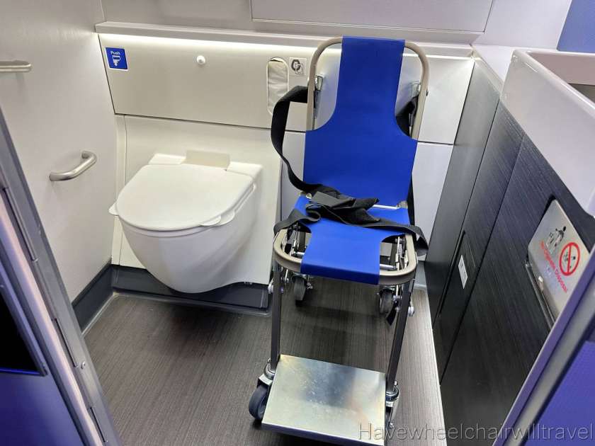 Air travel for wheelchair users explained - United Airlines - Have Wheelchair Will Travel